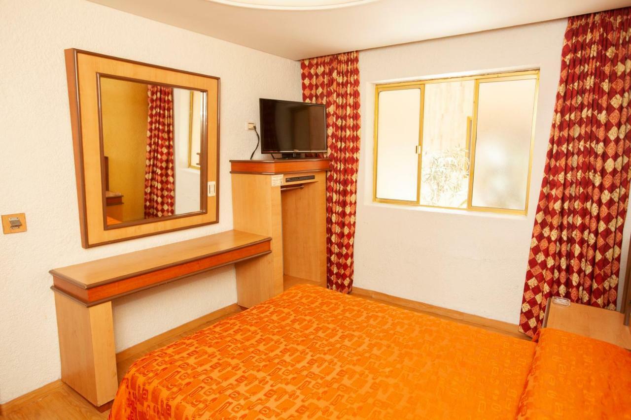 מקסיקו סיטי Hotel Tres Colonias - Solo Adultos מראה חיצוני תמונה